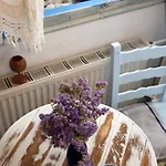 Bougainvillea House 아파트 Páros