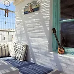 Bougainvillea House Апартаменты Парос