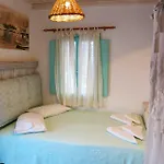 Bougainvillea House Апартаменты