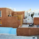 Bougainvillea House 아파트 *