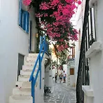 Bougainvillea House Апартаменты